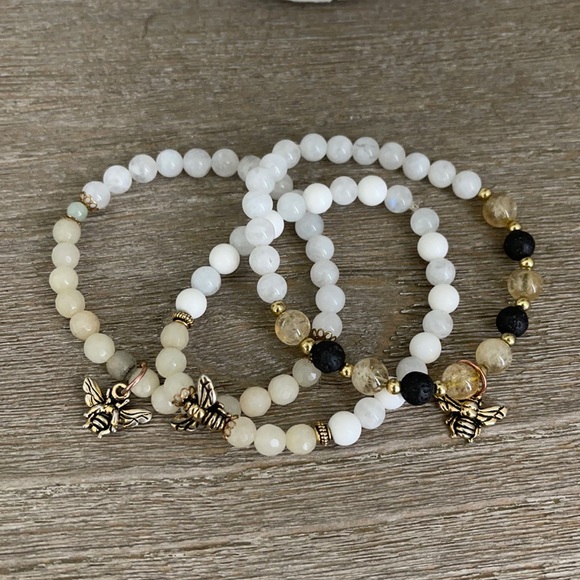Jewelry - STONE BRACELET SET